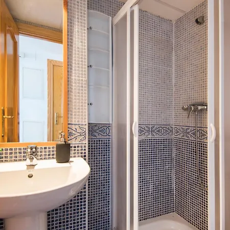 Apartamento Madeinterranean Beach- Higueron Front Line *