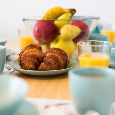 Madeinterranean Beach- Higueron Front Line דירה *