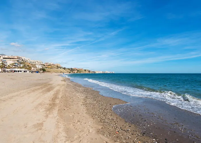 Madeinterranean Beach- Higueron Front Line Apartamento