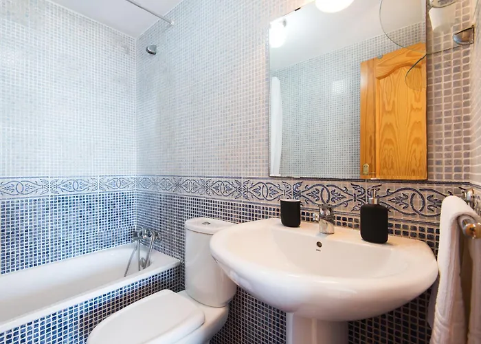 Apartamento Madeinterranean Beach- Higueron Front Line *