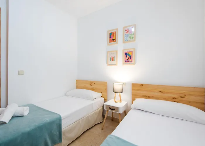 Madeinterranean Beach- Higueron Front Line Apartamento *